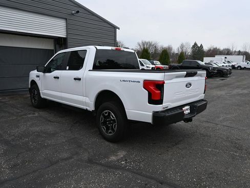 Used 2024 Ford F150 Lightning Pro image 9