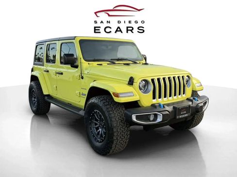 Used 2023 Jeep Wrangler Unlimited Sahara w/ Cold Weather Group image 3