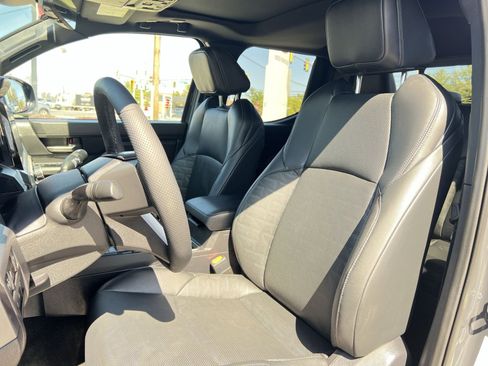 Used 2025 Toyota Tacoma TRD Off-Road w/ TRD Off Road Premium Package image 13