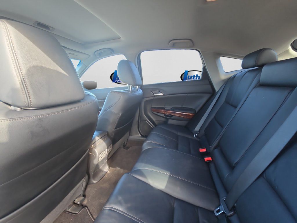 Used 2010 Honda Crosstour EX-L image 11