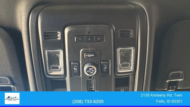 Used 2021 GMC Yukon XL Denali w/ LPO, Illumination Package AWD/4WD image 21