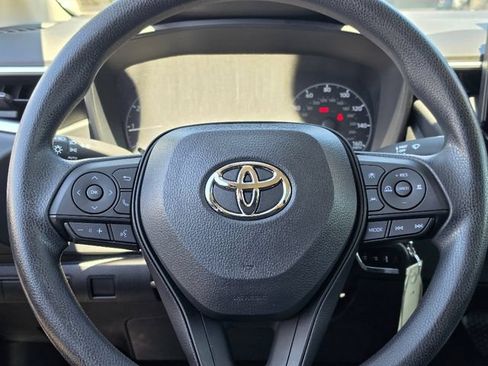 Used 2023 Toyota Corolla LE w/ Carpet Mat Package (TMS) FWD image 27