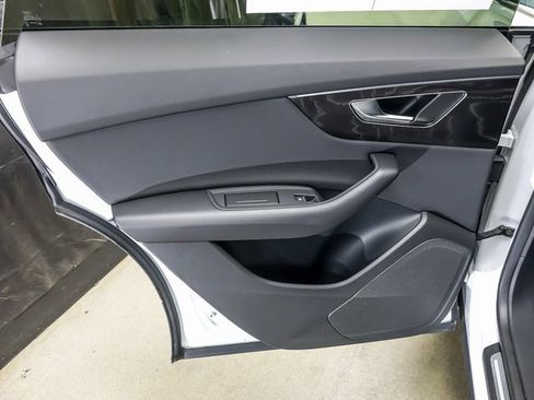 Used 2023 Audi Q8 Premium w/ Convenience Package image 32