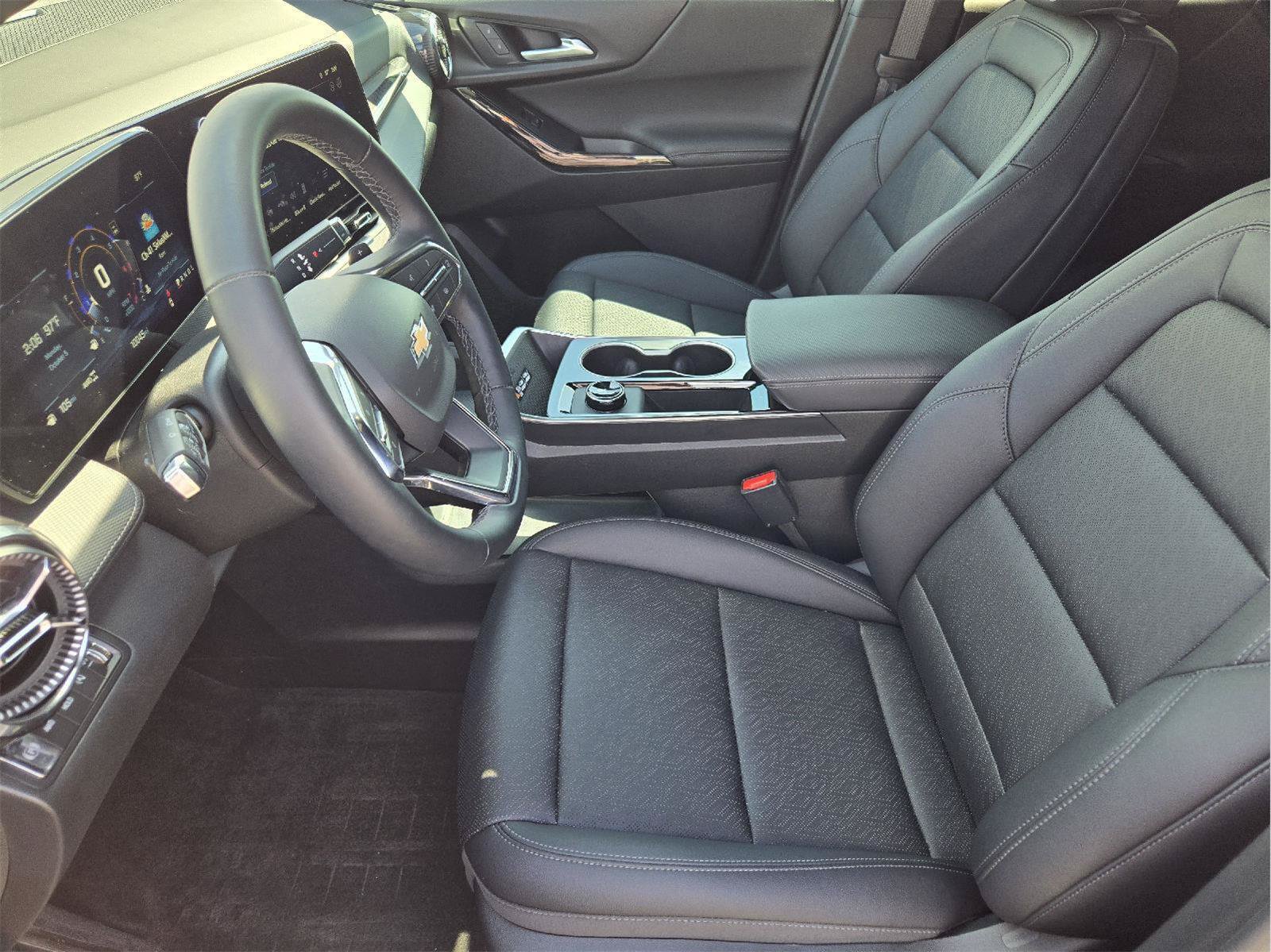 Used 2026 Chevrolet Equinox LT w/ Convenience Package II AWD/4WD image 12