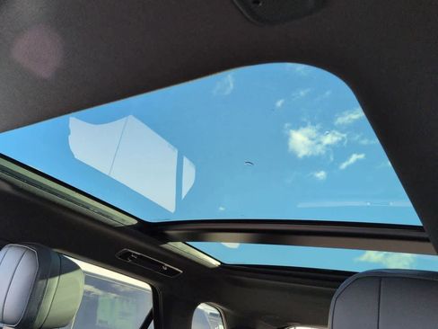 New 2026 Land Rover Range Rover Sport SE AWD/4WD image 19