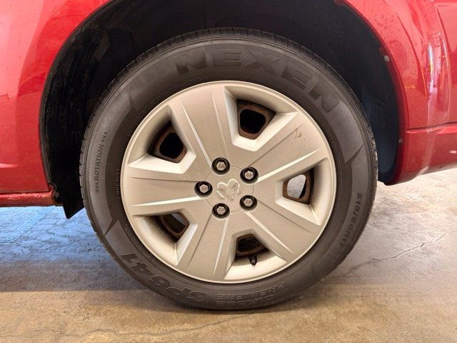 Used 2007 Dodge Caliber SXT FWD image 6