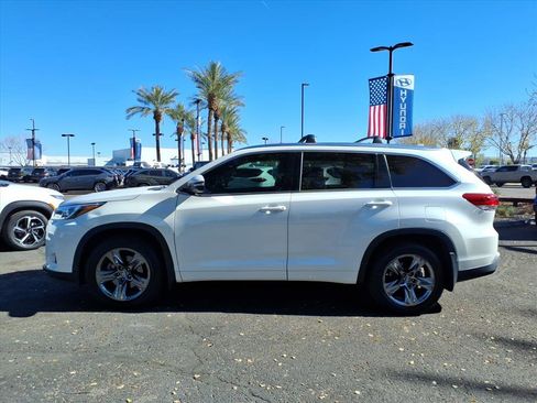 Used 2018 Toyota Highlander AWD V6 image 8