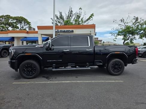 Used 2024 GMC Sierra 2500 Denali w/ Technology Package AWD/4WD image 4