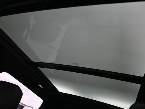 Used 2023 Chevrolet Suburban Z71 w/ Luxury Package image 42