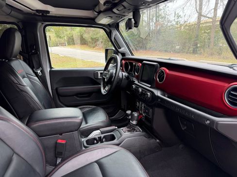 Used 2018 Jeep Wrangler Unlimited Rubicon image 19