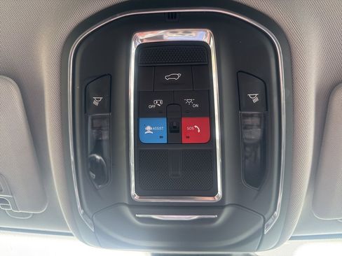 Used 2023 Jeep Grand Cherokee L Limited image 54