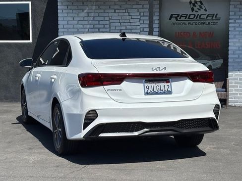 Used 2024 Kia Forte LXS w/ LXS Technology Package FWD image 17