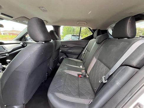 Used 2020 Nissan Kicks SV FWD image 25