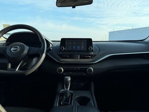 Used 2024 Nissan Altima 2.5 S image 18