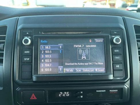 Used 2014 Toyota Tacoma 2WD Regular Cab image 18