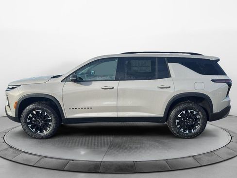 New 2026 Chevrolet Traverse Z71 w/ Enhanced Driving Package image 2