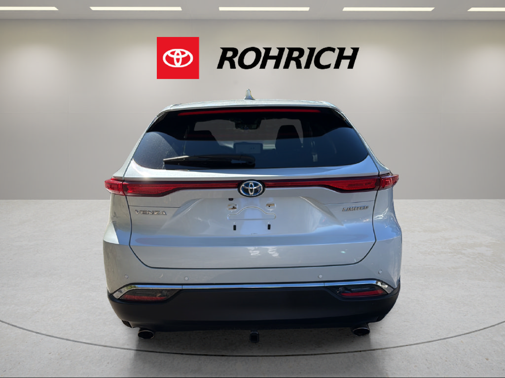 Used 2023 Toyota Venza Limited AWD/4WD image 10