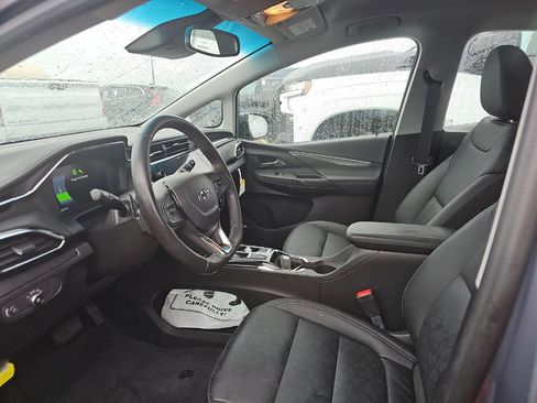 Used 2023 Chevrolet Bolt LT w/ Infotainment Package image 5