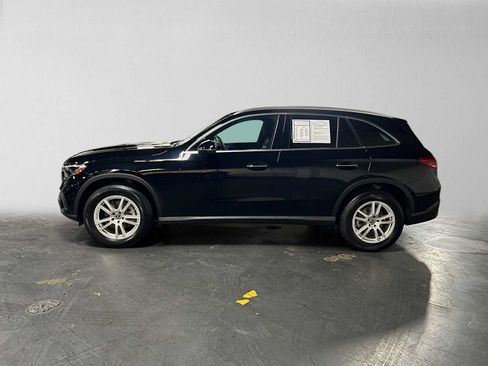 Used 2025 Mercedes-Benz GLC 300 4MATIC image 6