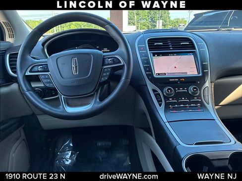 Certified 2019 Lincoln Nautilus Select FWD image 25