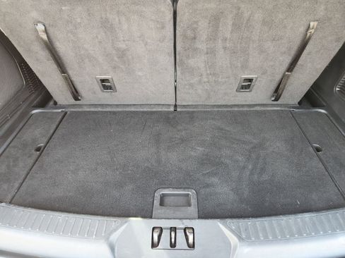 Used 2023 Ford Explorer Limited image 36