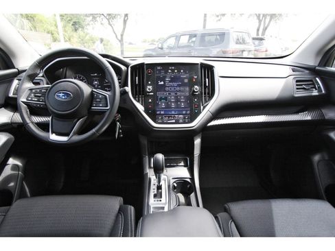 Used 2023 Subaru Ascent Premium AWD/4WD image 9