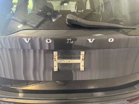 Used 2016 Volvo XC90 T6 Momentum image 12