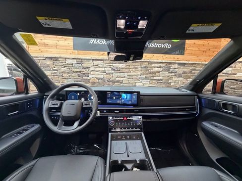 Certified 2025 Hyundai Santa Fe Calligraphy image 16