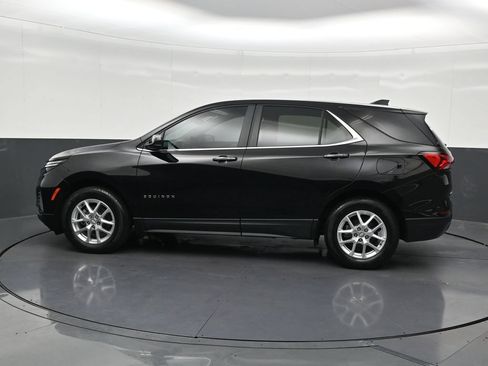 Used 2023 Chevrolet Equinox LT FWD image 2