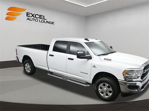Used 2024 RAM 3500 Big Horn image 41