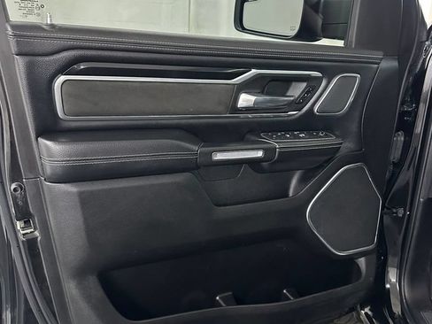 Used 2022 RAM 1500 Laramie AWD/4WD image 8