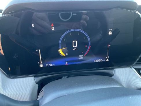 Used 2025 Chevrolet TrailBlazer LS w/ LS Convenience Package image 12