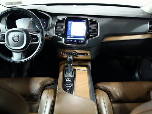 Used 2018 Volvo XC90 T6 Inscription w/ Convenience Package image 4