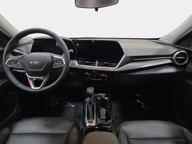 Used 2025 Chevrolet Trax ACTIV w/ Sunroof Package FWD image 10