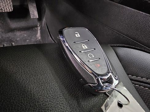 Used 2023 Chevrolet TrailBlazer ACTIV FWD image 35