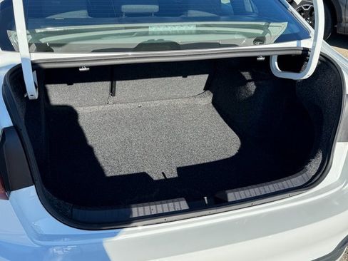 Used 2024 Volkswagen Jetta Sport image 18