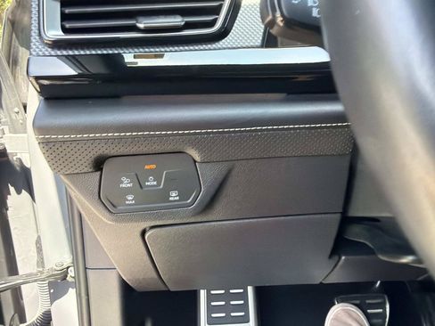 Used 2025 Volkswagen Atlas Cross Sport SEL Premium R-Line AWD/4WD image 30