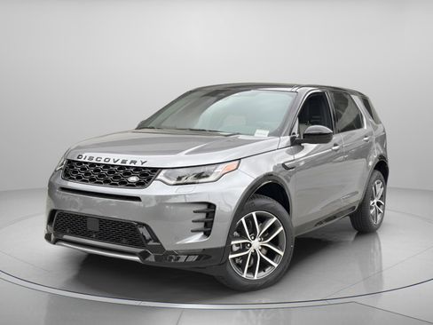 Used 2025 Land Rover Discovery Sport Dynamic SE image 1