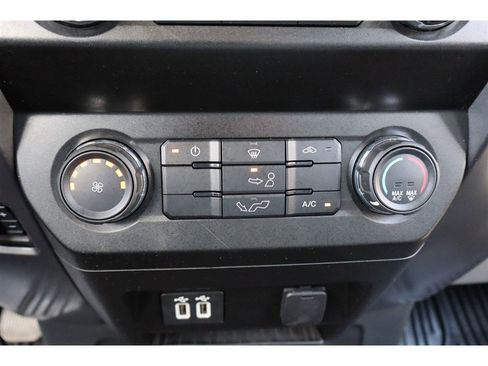 Used 2020 Ford F150 XLT AWD/4WD image 24