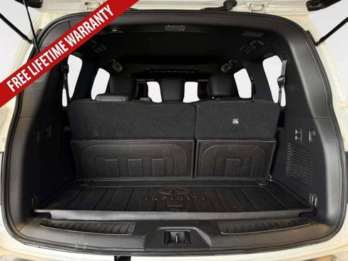 Used 2023 INFINITI QX80 Sensory w/ All-Season Package AWD/4WD image 35