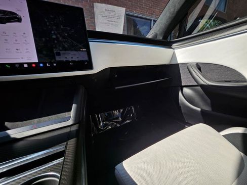 Used 2024 Tesla Model S Plaid AWD/4WD image 59