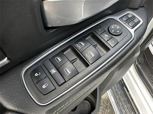 Used 2024 RAM 2500 Big Horn w/ Bed Utility Group image 28