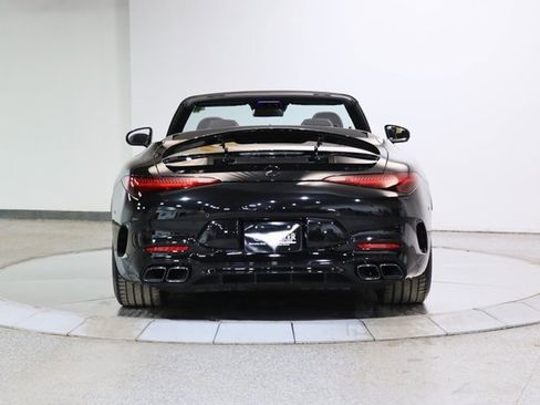 Used 2022 Mercedes-Benz SL 55 AMG 4MATIC w/ Driver Assistance Package image 12