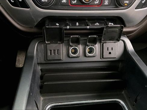 Used 2015 GMC Sierra 1500 SLT w/ SLT Crew Cab Value Package image 18