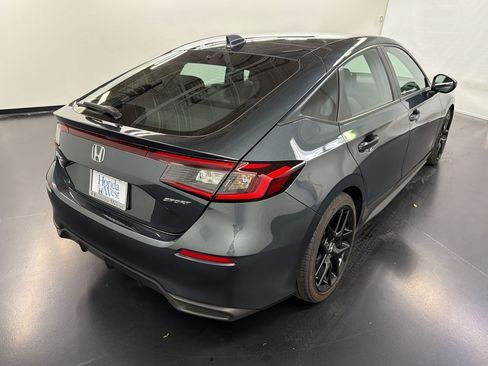 Certified 2025 Honda Civic Sport image 9