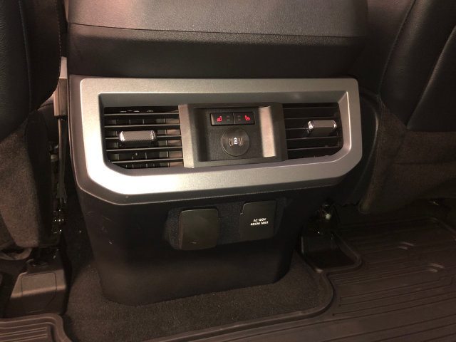 Used 2024 Ford F250 Lariat w/ Lariat Ultimate Package AWD/4WD image 34