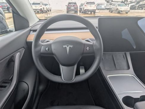 Used 2022 Tesla Model Y Performance AWD/4WD image 19