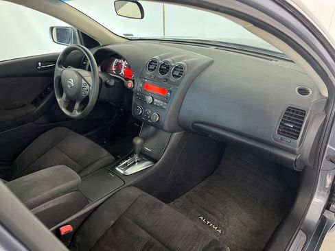 Used 2010 Nissan Altima 2.5 S FWD image 22