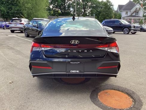 New 2026 Hyundai Elantra Sport FWD image 6