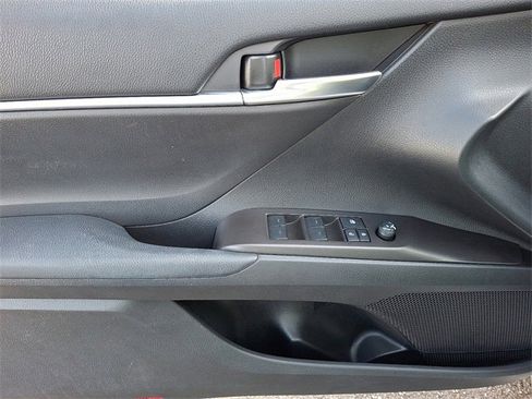 Certified 2023 Toyota Camry SE image 13